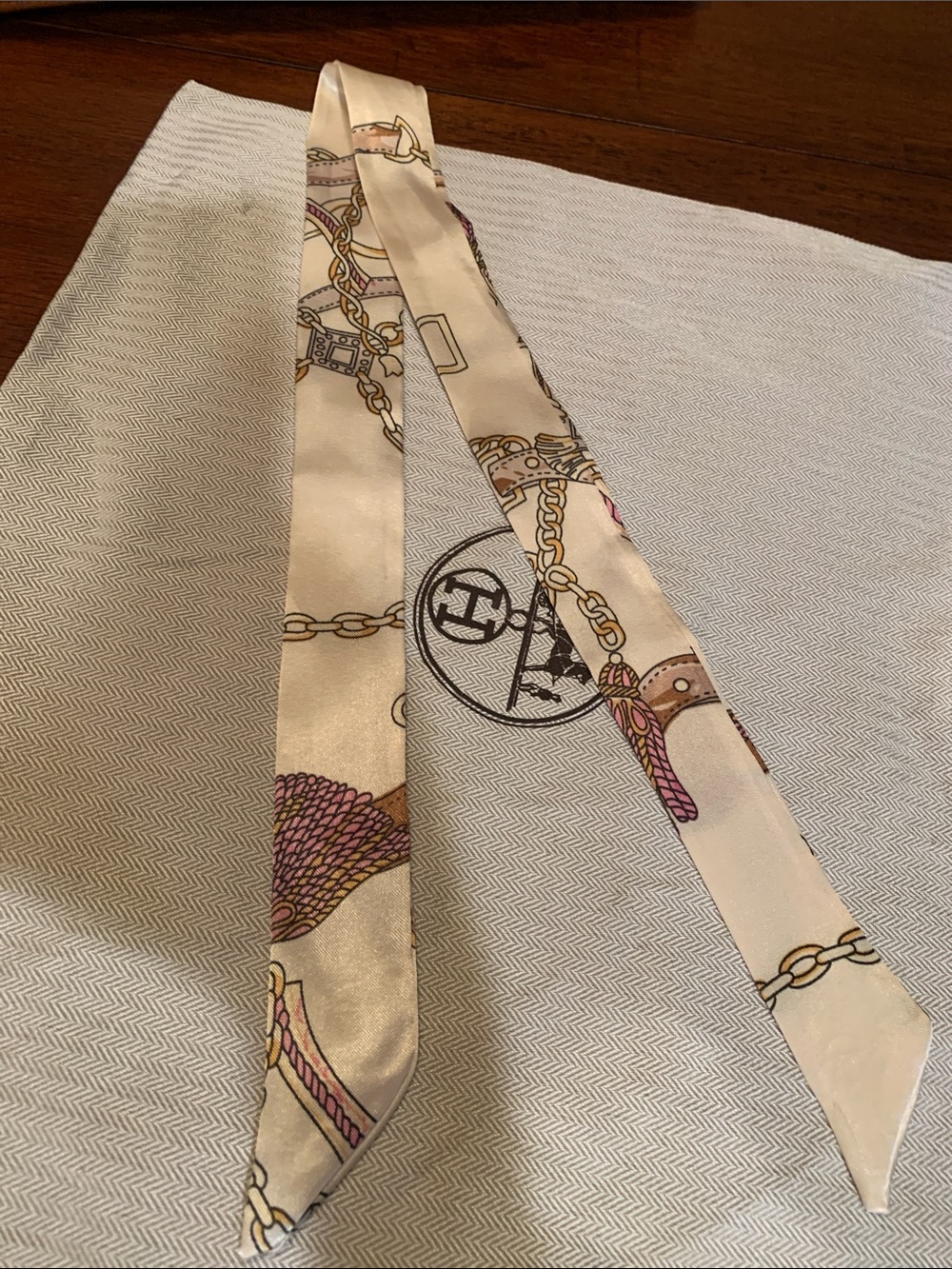 Absolutely stunning trendy Twilly,  Hermes scarf for the purse, neck ,hairband